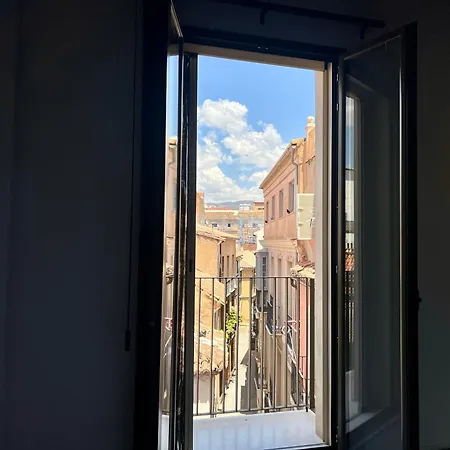 One Bedroom, Bed, Sofa Bed, Home-office, Modern, Quiet, Fully Equipped, Powerful Ac, 300 Mbps Fibre, Washer And Dryer Apartment *