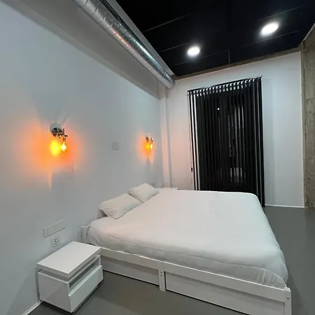 One Bedroom, Bed, Sofa Bed, Home-office, Modern, Quiet, Fully Equipped, Powerful Ac, 300 Mbps Fibre, Washer And Dryer Malaga