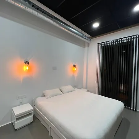 One Bedroom, Bed, Sofa Bed, Home-office, Modern, Quiet, Fully Equipped, Powerful Ac, 300 Mbps Fibre, Washer And Dryer